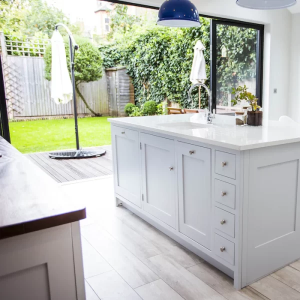 Yukon_Silestone_island