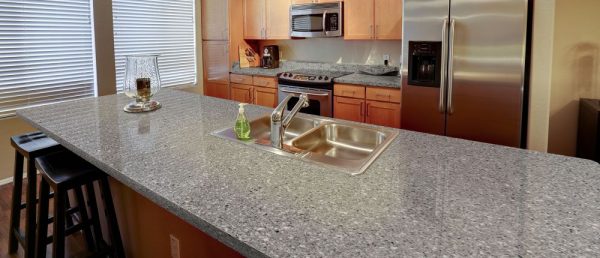 pearl-gray-qquartz_kitchen
