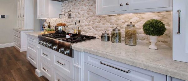 portico-cream-qquartz_kitchen