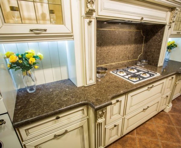 DarkEmparador_Vicostone_Kitchen